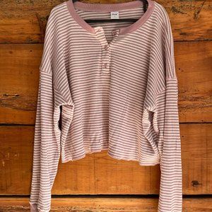 TNA Striped Thermal Shirt - XL (Fits like M)